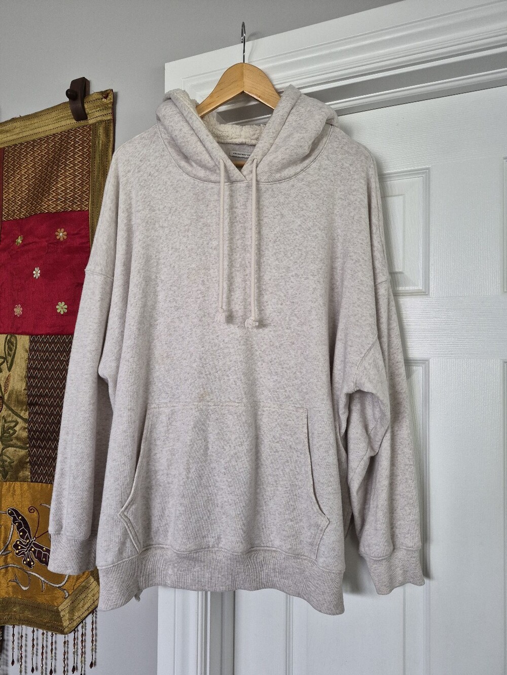 American Eagle Outfitters Light Cream Pullover Hoodie